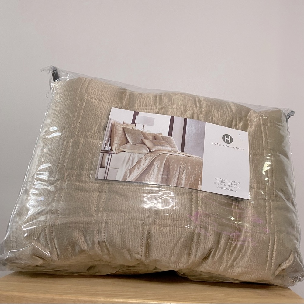 Hotel Collection Burnish Coverlet Queen - new - original value $385